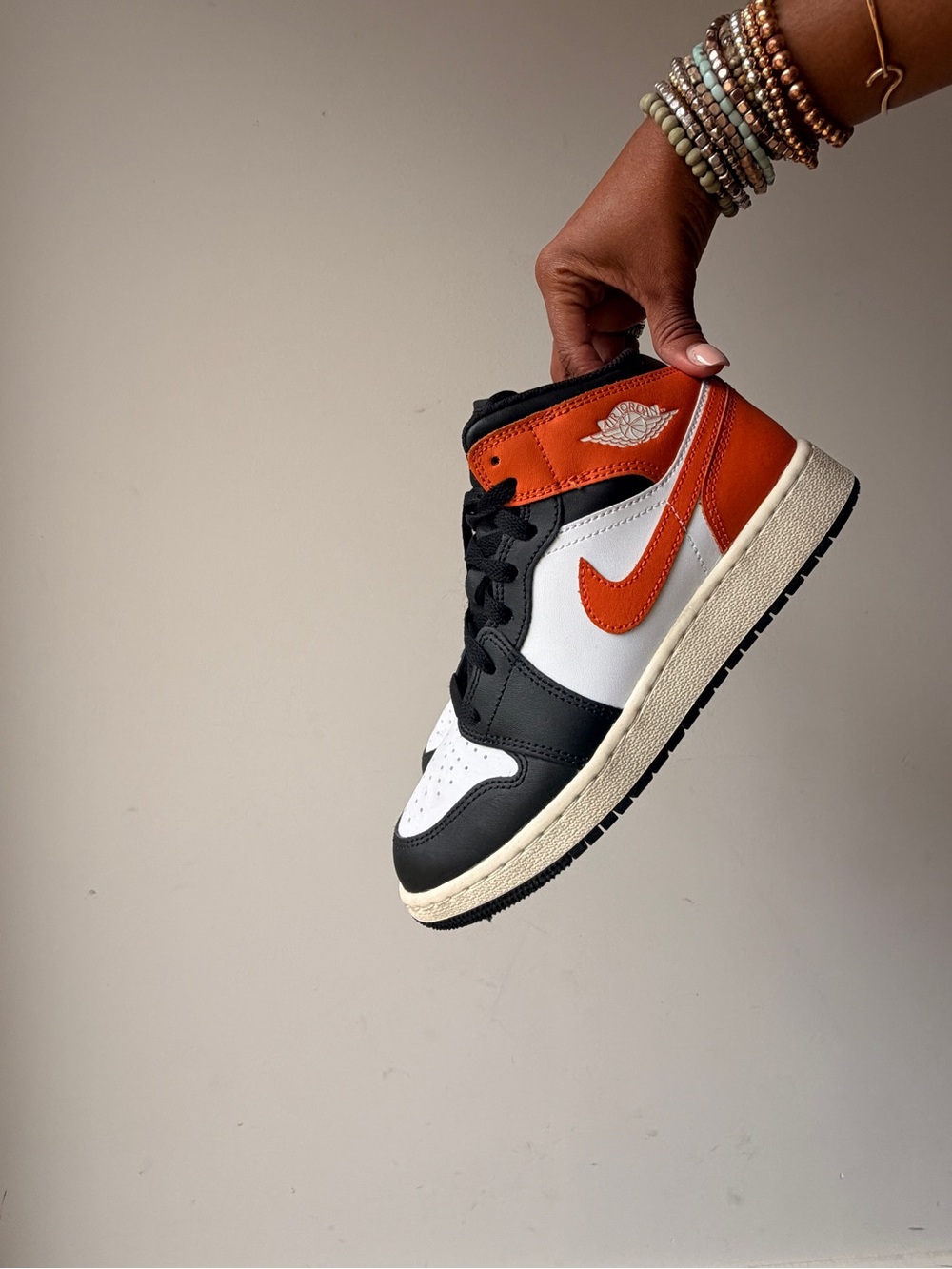 Air Jordan 1 Mid Starfish Black Toe Orange GS 5Y